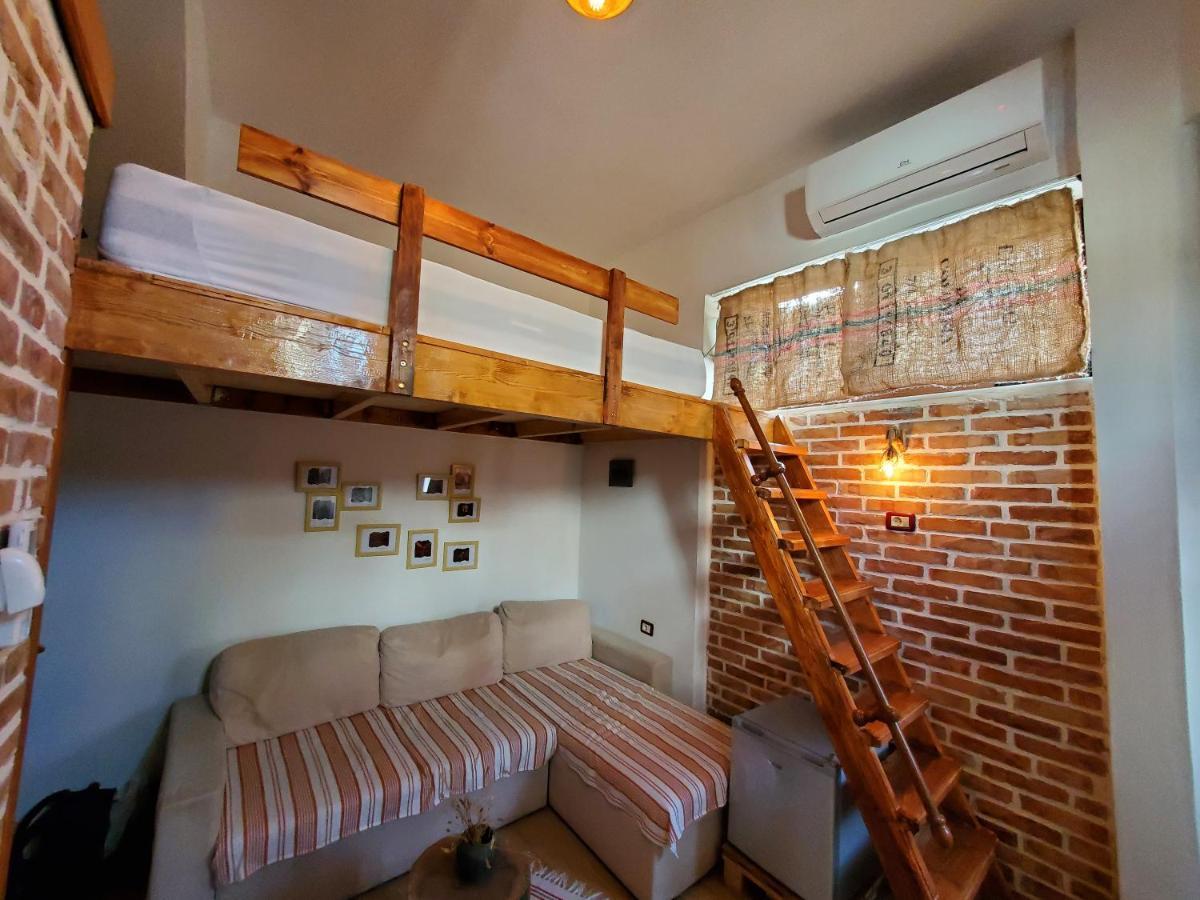 Relax Inn Korce Exterior foto