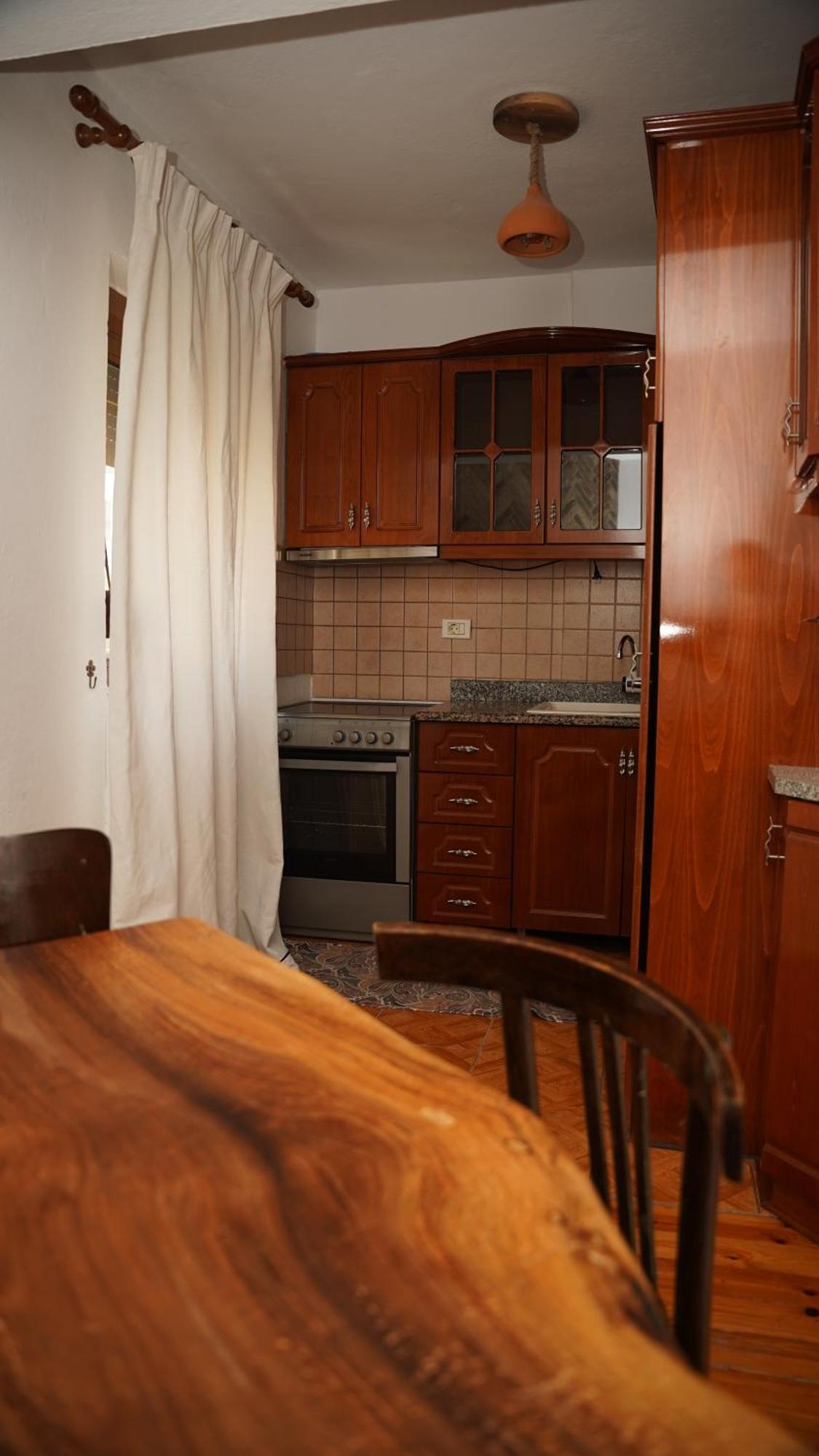 Relax Inn Korce Exterior foto